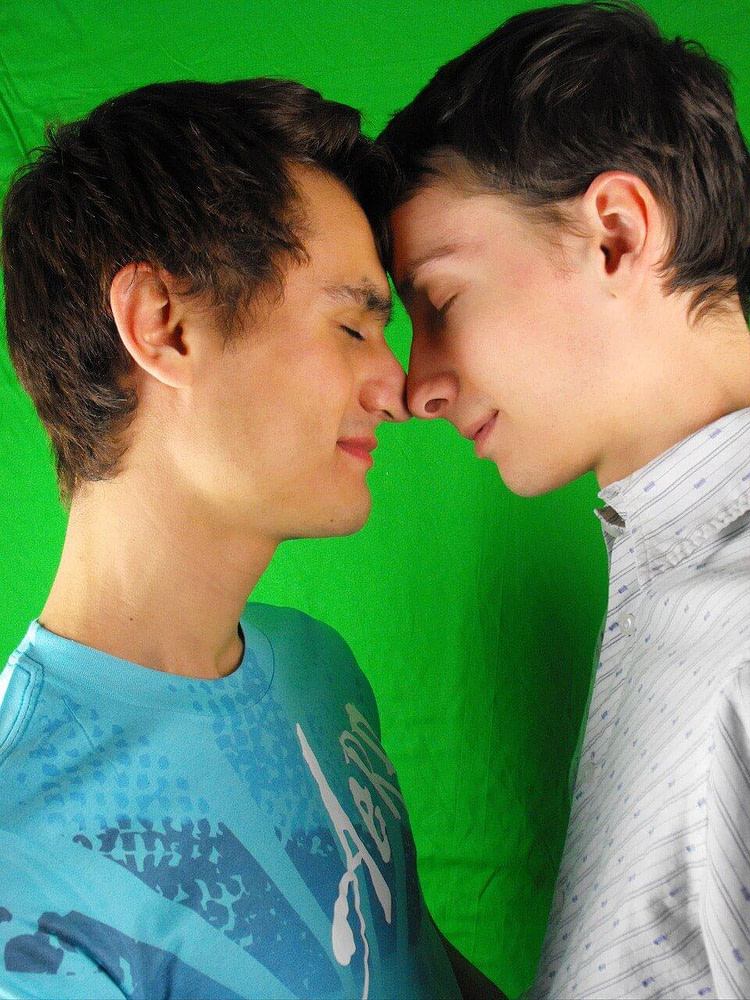 gay date gay date